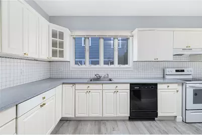 71 Savoy Street, Providence, RI 02906 - Photo 33