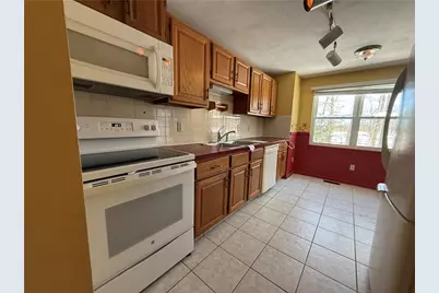 351 New London Avenue #302, Warwick, RI 02886 - Photo 11