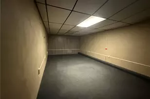 351 New London Ave, Warwick, RI 02886 - Photo 17