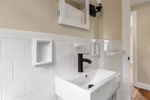 6 Seneca St, Warwick, RI 02886 - Photo 11