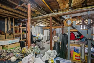 85 Vermont St, Cranston, RI 02920 - Photo 29