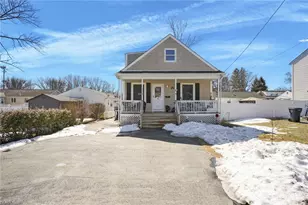 85 Vermont St, Cranston, RI 02920 - Photo 33