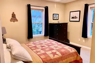 61 Callender Ave, Newport, RI 02840 - Photo 17