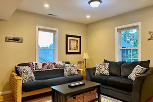 61 Callender Ave, Newport, RI 02840 - Photo 11