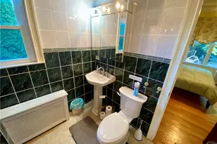 96 Rhode Island Ave, Newport, RI 02840 - Photo 9