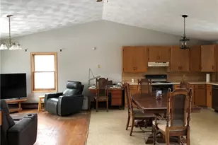 75 Sharon St, Cranston, RI 02910 - Photo 5