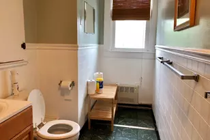 96 Rhode Island Ave, Newport, RI 02840 - Photo 5