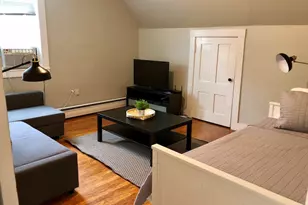 96 Rhode Island Ave, Newport, RI 02840 - Photo 13