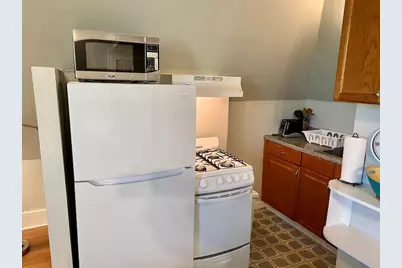 96 Rhode Island Avenue #6, Newport, RI 02840 - Photo 9