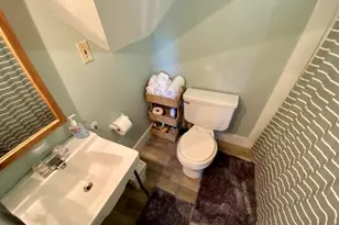 96 Rhode Island Ave, Newport, RI 02840 - Photo 11