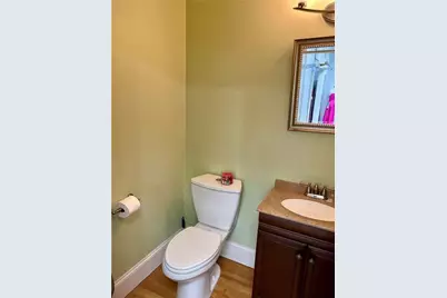 892 Oaklawn Avenue, Cranston, RI 02920 - Photo 15