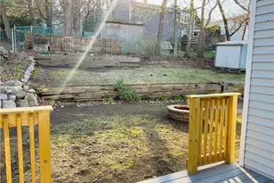 10 Harris Ave, Johnston, RI 02919 - Photo 7