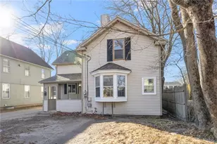 20 Cleveland St, South Kingstown, RI 02879 - Photo 1