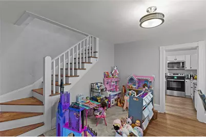 44 Bedlow Avenue, Newport, RI 02840 - Photo 13