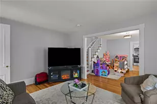 44 Bedlow Ave, Newport, RI 02840 - Photo 17