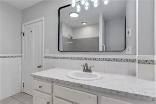 107 Blackstone St, Woonsocket, RI 02895 - Photo 17