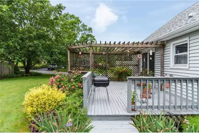 55 Douglas Avenue, Portsmouth, RI 02871 - Photo 7