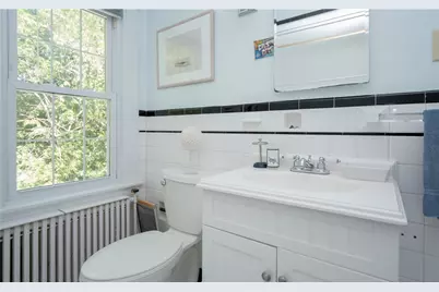 27 Red Cross Avenue, Newport, RI 02840 - Photo 33