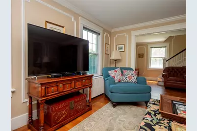 27 Red Cross Avenue, Newport, RI 02840 - Photo 11