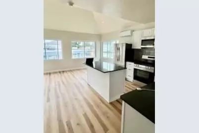 458 Smithfield Avenue, Pawtucket, RI 02860 - Photo 17