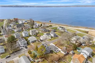 107 Dighton Ave, Portsmouth, RI 02871 - Photo 39