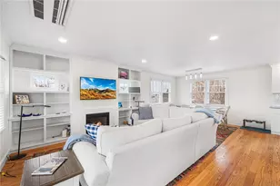 107 Dighton Ave, Portsmouth, RI 02871 - Photo 3