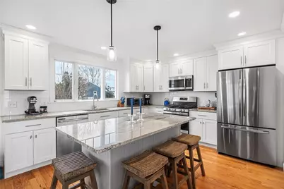 107 Dighton Avenue, Portsmouth, RI 02871 - Photo 9