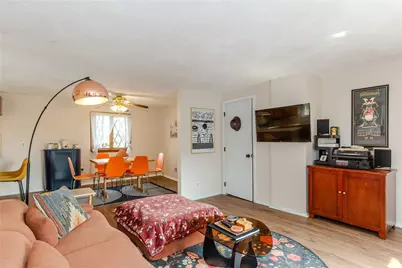 339 Beverage Hill Avenue, Pawtucket, RI 02861 - Photo 11