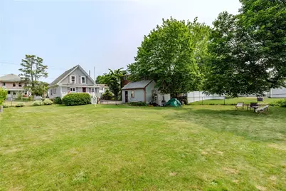 339 Beverage Hill Avenue, Pawtucket, RI 02861 - Photo 43