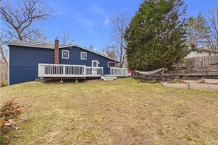 26 Edgewood Rd, Glocester, RI 02814 - Photo 23