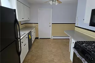 839 Greenwich Ave, Warwick, RI 02886 - Photo 25