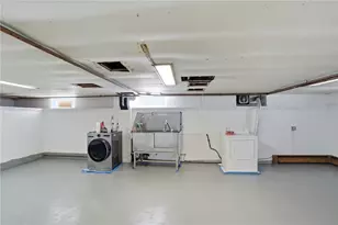 48 Rowley St, Providence, RI 02909 - Photo 29