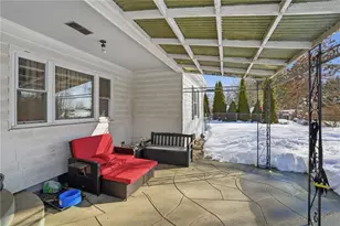 48 Rowley St, Providence, RI 02909 - Photo 35