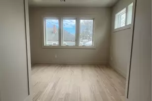 152 Colonial Rd, Providence, RI 02906 - Photo 33