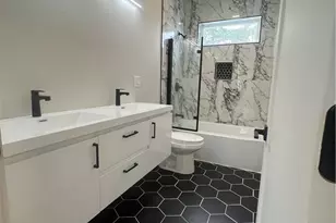 152 Colonial Rd, Providence, RI 02906 - Photo 31