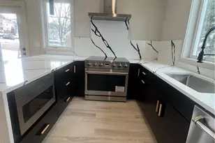 152 Colonial Rd, Providence, RI 02906 - Photo 17