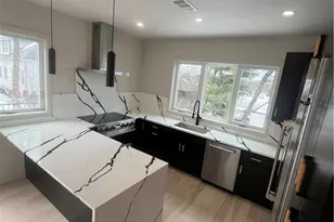 152 Colonial Rd, Providence, RI 02906 - Photo 21