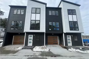 152 Colonial Rd, Providence, RI 02906 - Photo 1