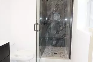 1232 Narragansett Blvd, Cranston, RI 02905 - Photo 29