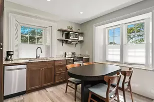 77 Coggeshall Ave, Newport, RI 02840 - Photo 5