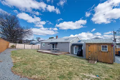 38 Meadowcrest Drive, East Providence, RI 02915 - Photo 19