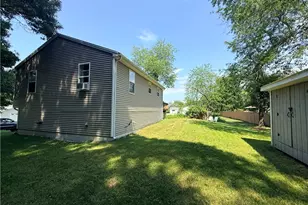 60 Madison Ave, Portsmouth, RI 02872 - Photo 17