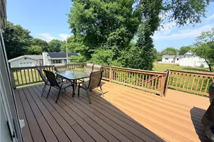 60 Madison Ave, Portsmouth, RI 02872 - Photo 11