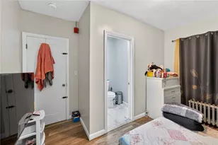 556 Admiral St, Providence, RI 02908 - Photo 15