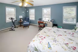 641 Middle Rd, Portsmouth, RI 02871 - Photo 11
