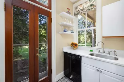 66 Webster Street #1, Newport, RI 02840 - Photo 15