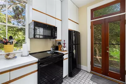 66 Webster Street #1, Newport, RI 02840 - Photo 19