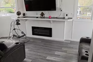 38 Rowe Ave, Warwick, RI 02889 - Photo 9