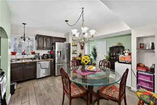 8 Arnold Ave, Lincoln, RI 02865 - Photo 5