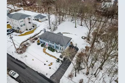 32 Starr Drive W, Narragansett, RI 02882 - Photo 3